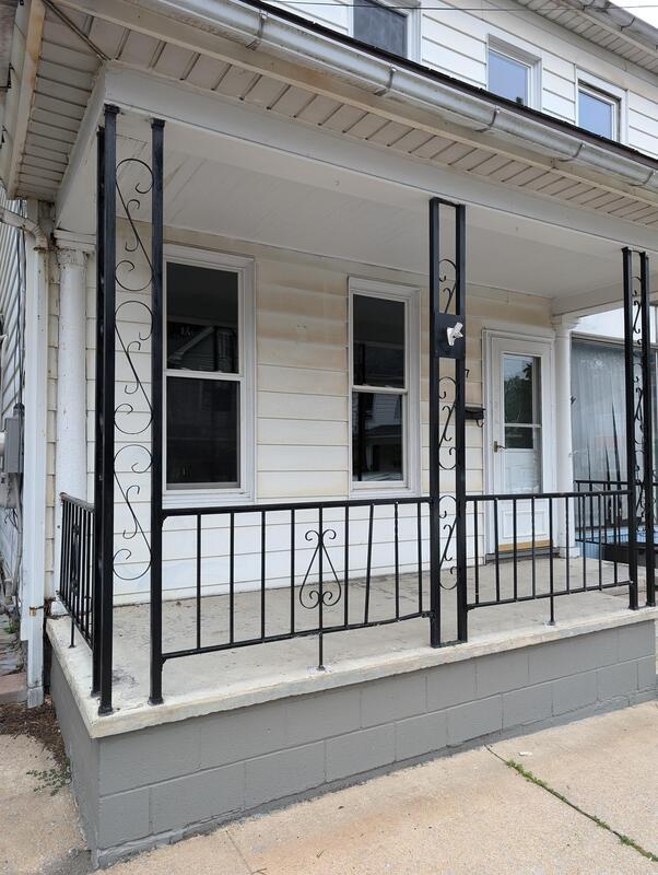 Building Photo - 37 E Pottsville St