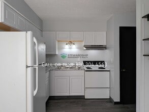 Building Photo - 235 Engadine Ct