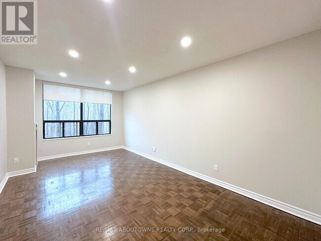 Building Photo - 17 Brookbanks Dr