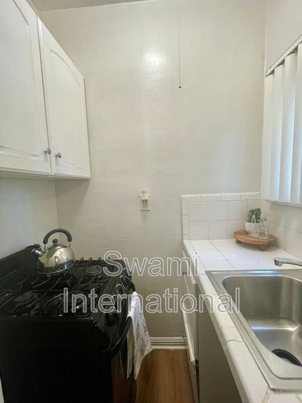 Foto del edificio - 521 N Avalon Blvd