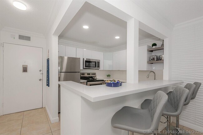 Foto del edificio - 3140 S Ocean Dr