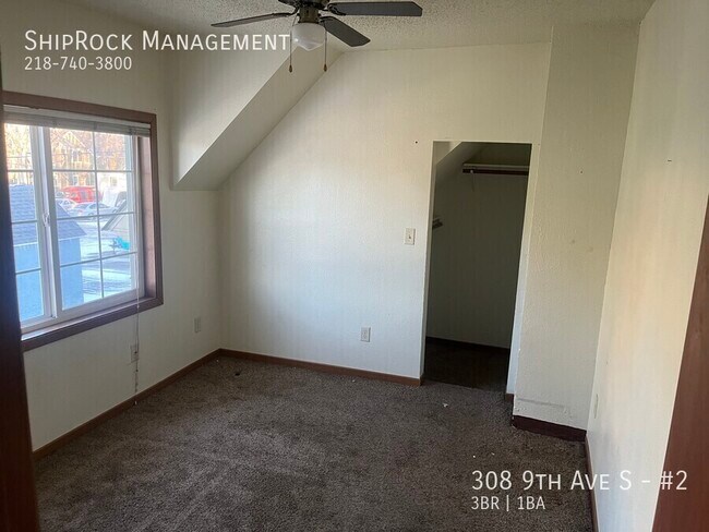 Foto del edificio - 308 9th Ave S