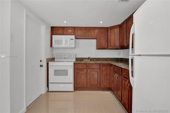 Foto del edificio - 14140 SW 84th St