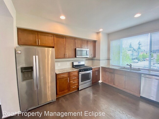 Building Photo - 2 br, 2.5 bath House - 4410 136th St. SE U...