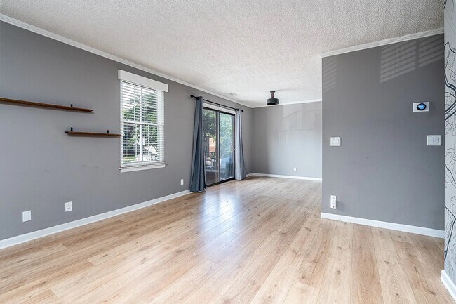 Foto del edificio - 5788 Brentwood Trce