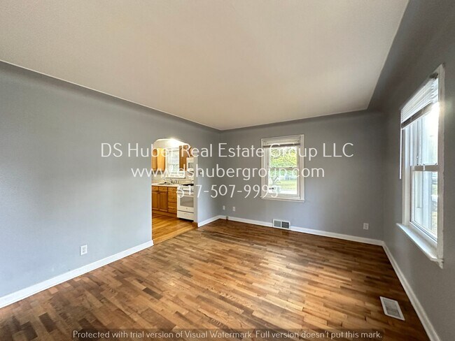 Building Photo - Beautiful 2 Bed 1 Bath House With Fully Fe...