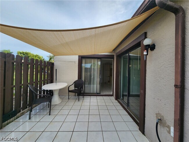 Foto del edificio - 12963 Cherrydale Ct
