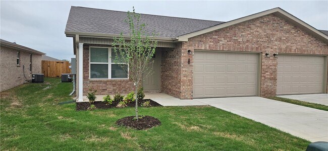 Foto del edificio - 613 NW 69th Ave