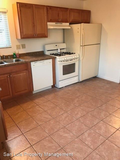 Building Photo - 4 br, 2 bath House - 1524 Newport St