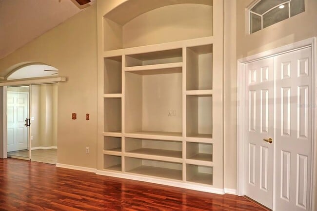 Building Photo - 132 Azalea Dr