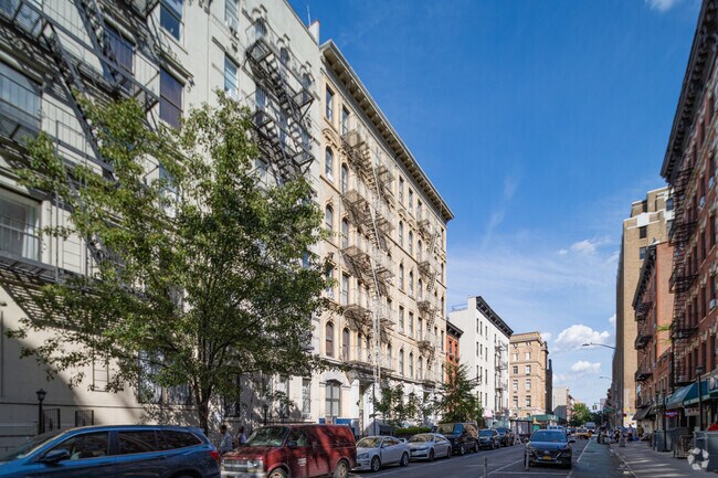 245 E 13th St, Nueva York, NY 10003-5641 - 245 E 13th St