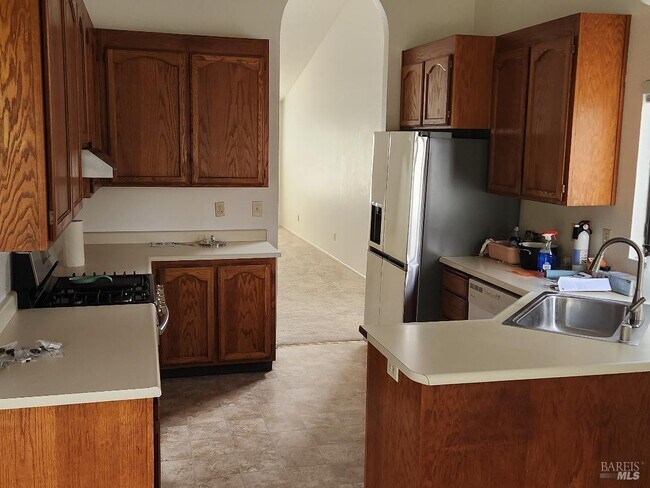 Foto del edificio - 527 Mallory Ave