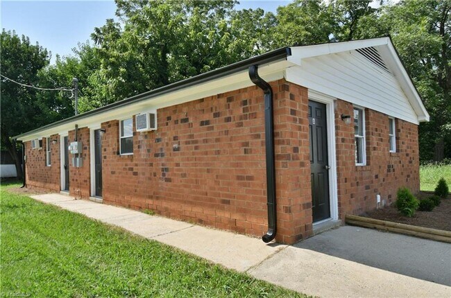 Foto del edificio - Van Buren Duplex-Zee Realty