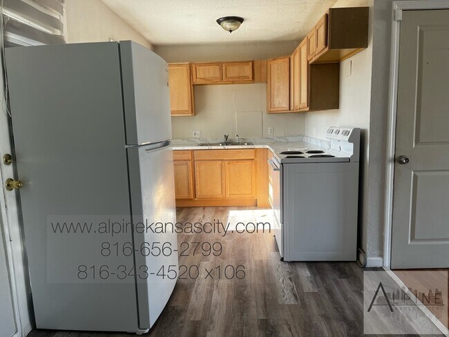 Foto del edificio - Spacious Vineyard Ranch, Fenced, Deck!