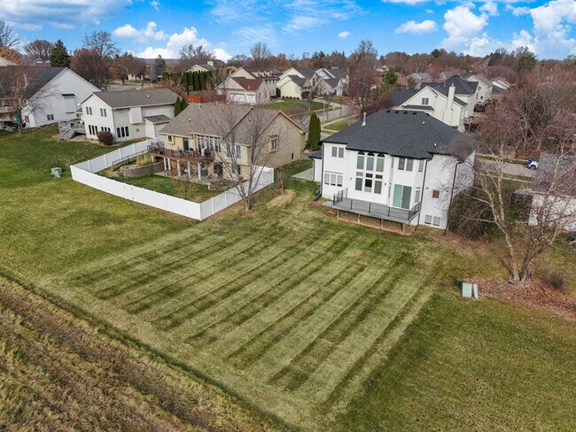 Foto del edificio - 3510 Rose Ave