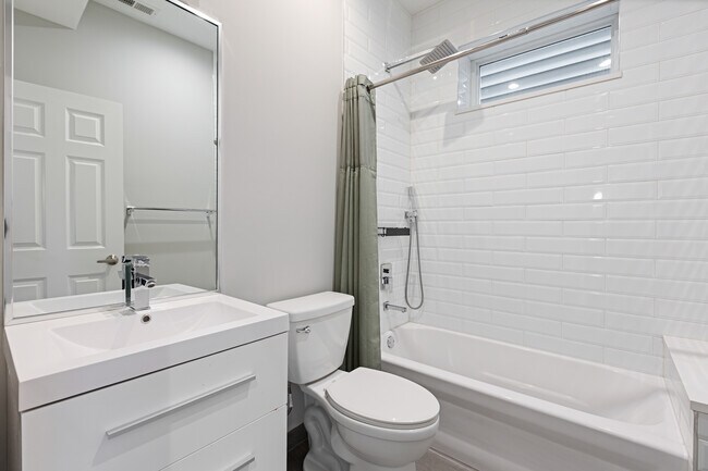 Foto del edificio - 3432 W Melrose St