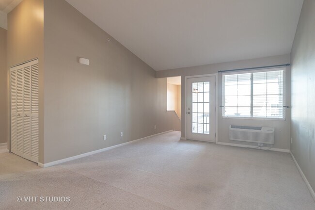 Building Photo - 236 Bertram Dr