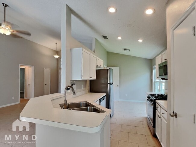 Building Photo - 10547 Cherry Oak Cir
