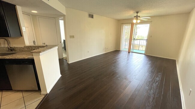 Photo - 1972 Lake Atriums Cir Townhome