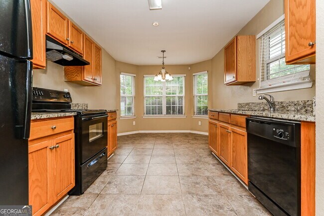 Building Photo - 25 Lakeridge Ct