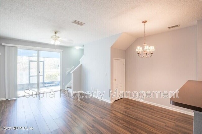 Building Photo - 6092 Bartram Village Dr