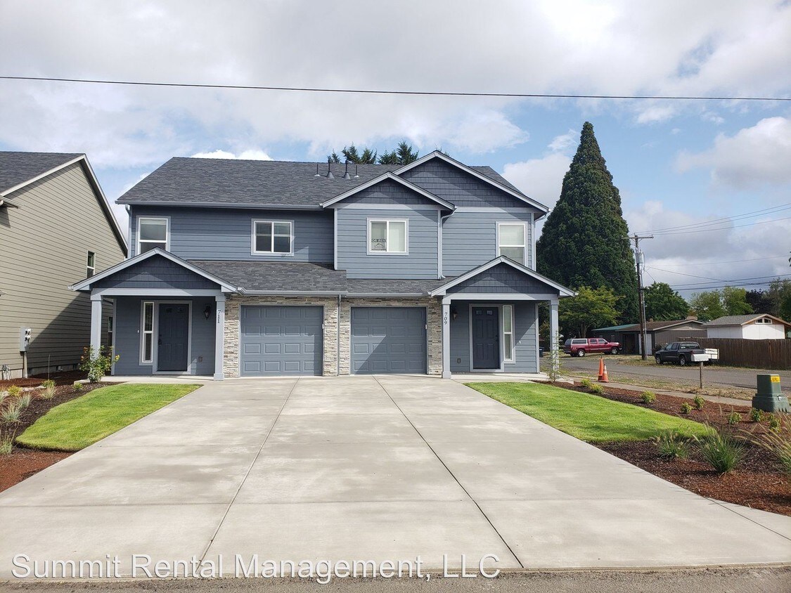 Foto principal - 727-729 Log Cabin St