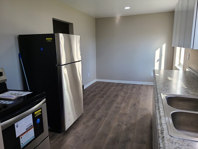 Foto del edificio - 7995 Stony Creek Rd