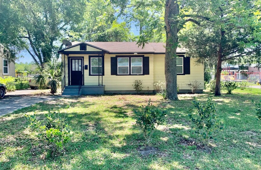 Foto principal - 1932 Pullman Ct