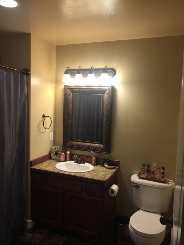 Foto principal - 4635 Bembrick St