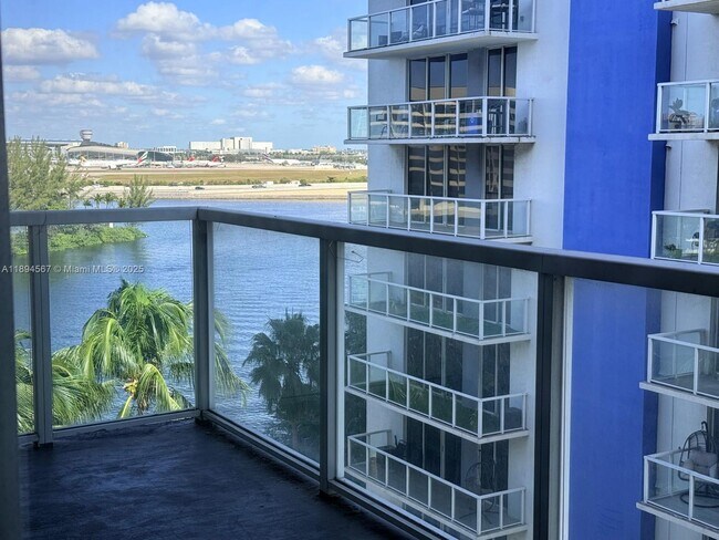 Foto del edificio - 5091 NW 7th St