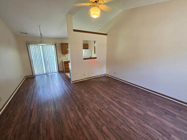 Foto del edificio - 2817/2819 Plaza Ln