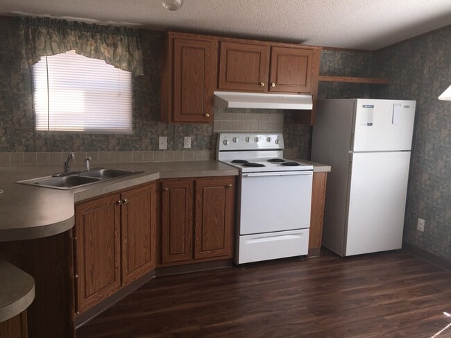 Building Photo - 2054 Krist Ln