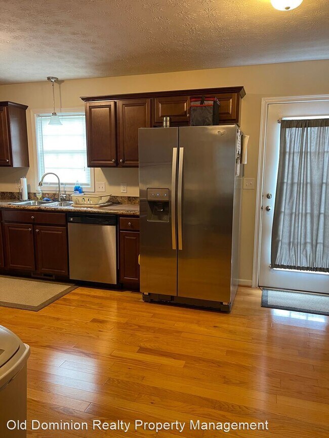 Foto del edificio - 4 br, 2 bath House - 174 Bloomer Springs Road