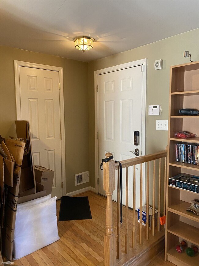 Building Photo - 3 br, 2 bath House - 3711 Community Dr