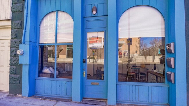 Building Photo - 40 N Freedom Blvd