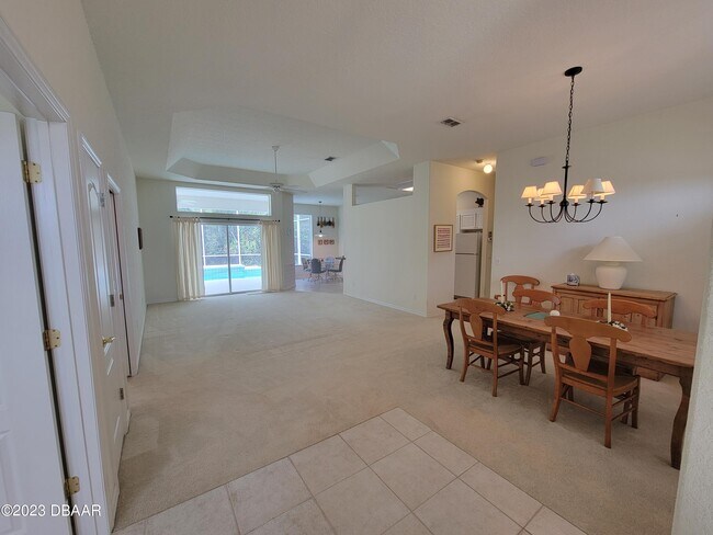 Foto del edificio - 1119 Crystal Creek Dr