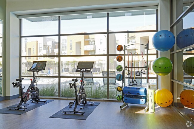 Fase 1 - Sutter Green Apartments