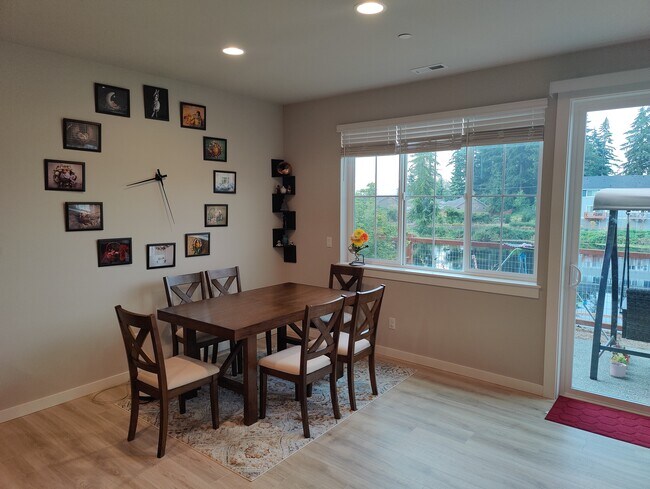 Nook - 1621 Seattle Hill Rd