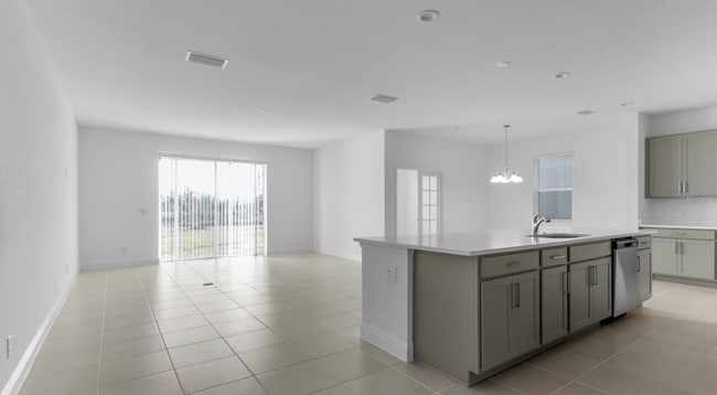 Building Photo - Modern 4-Bedroom Home with Spacious Layout in Clermont