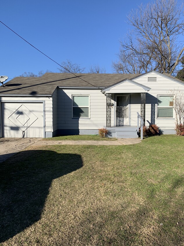 Photo - 7121 Toland Street