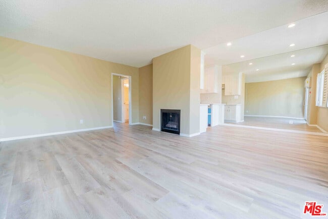 Building Photo - 11871 Idaho Ave