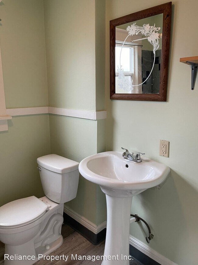 Foto del edificio - 3 br, 2 bath House - 3702 NE 12th Ave.