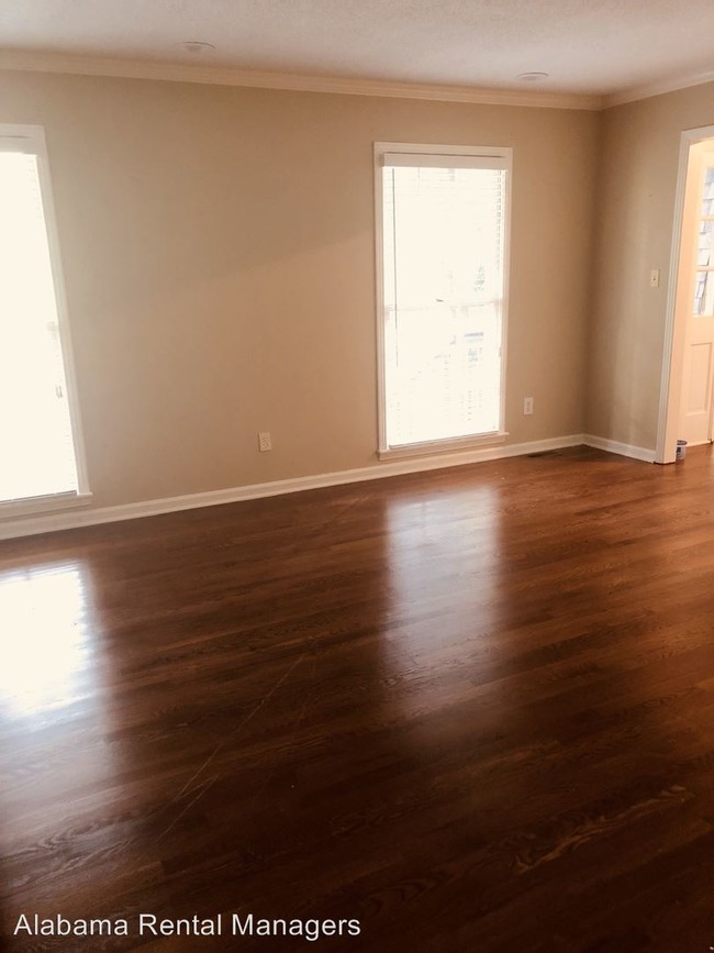 Building Photo - 4 br, 2.5 bath House - 1620 Moss Rock Road