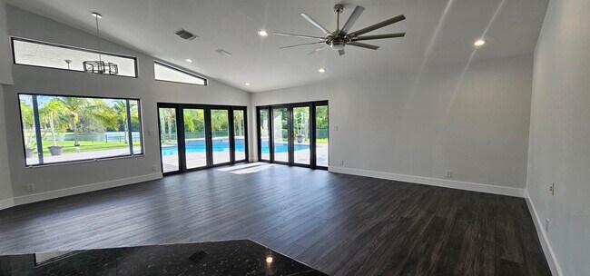 Building Photo - 21046 N Sweetwater Ln