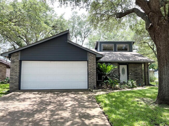 Foto del edificio - 3215 Keywood Ln