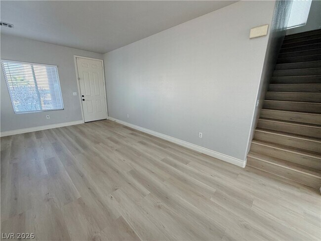 Foto del edificio - 5615 W Sun Temple Ave