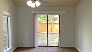 Building Photo - 11231 Glenforest Dr