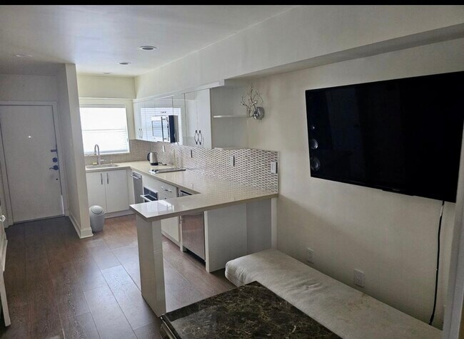 Foto del edificio - 2225 NE 123rd St