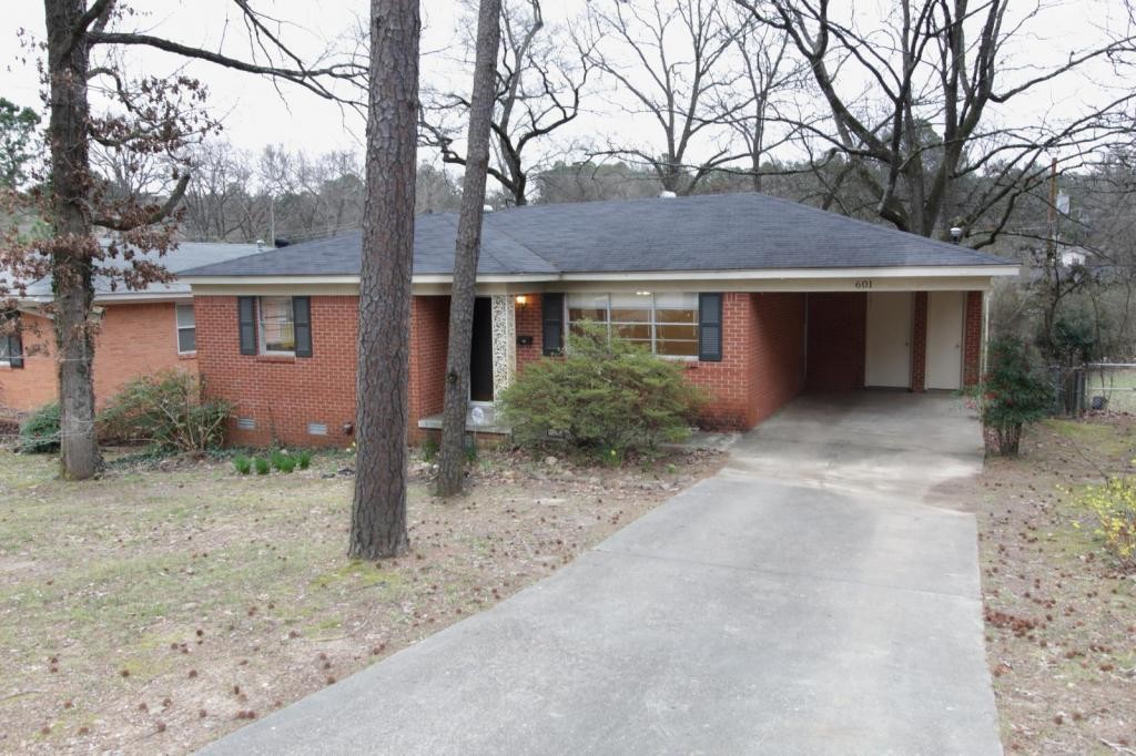 Primary Photo - 601 North Coolidge