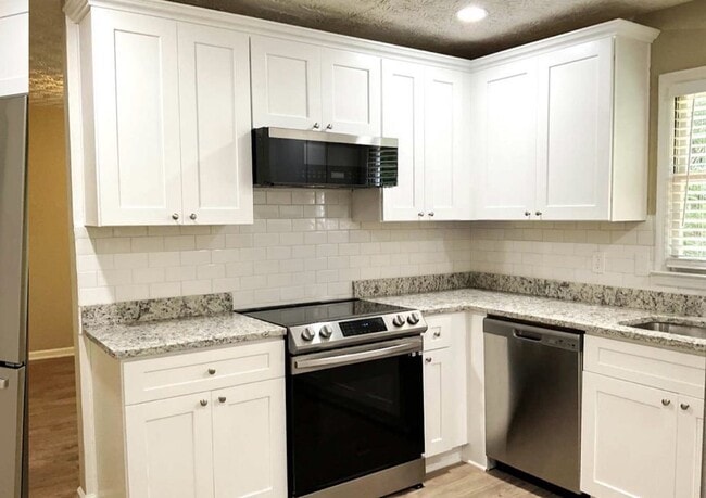 Building Photo - 1851 Twin Branch Dr